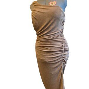 Brand new dress incredibly flattering on the body